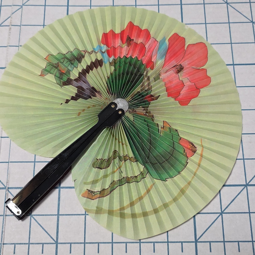 Chinese Paper Folding Hand Fan W/Metal Handle, Vintage Mid-Century, 35